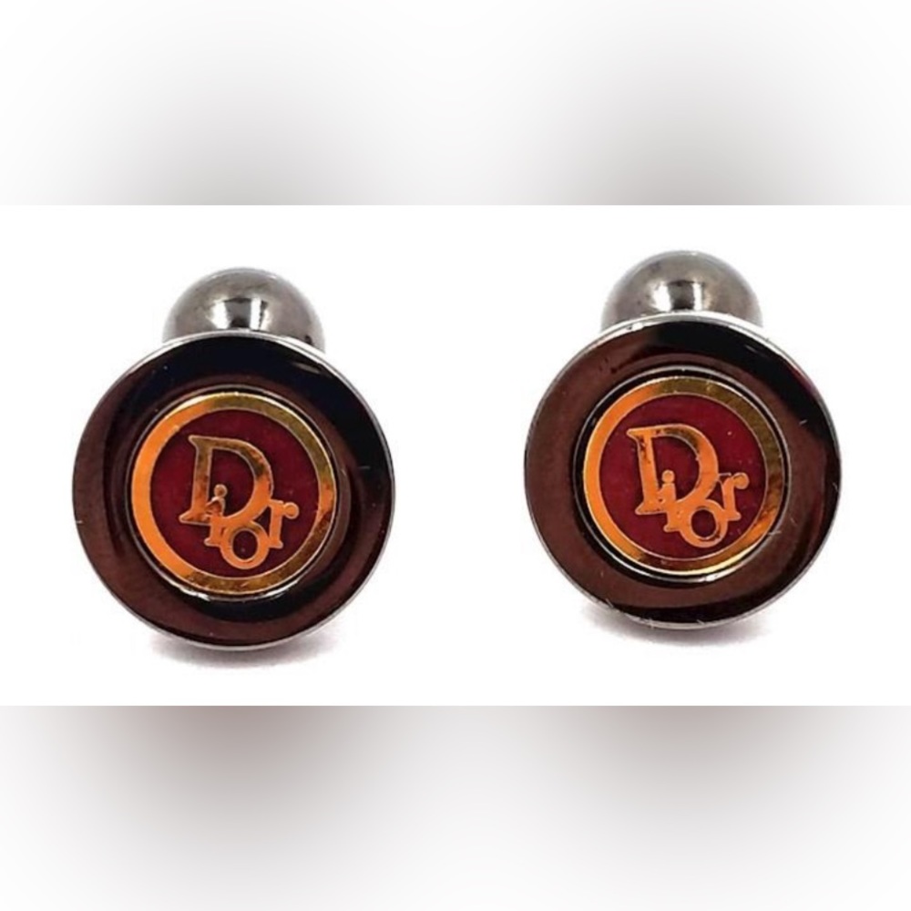 DIOR COLLECTORS! CLASSIC DIOR CUFFLINKS IN ORIGINAL BOX!
